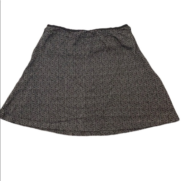 LYSSE mini skirt size Large athletic activewear w/ZigZag - Picture 1 of 5